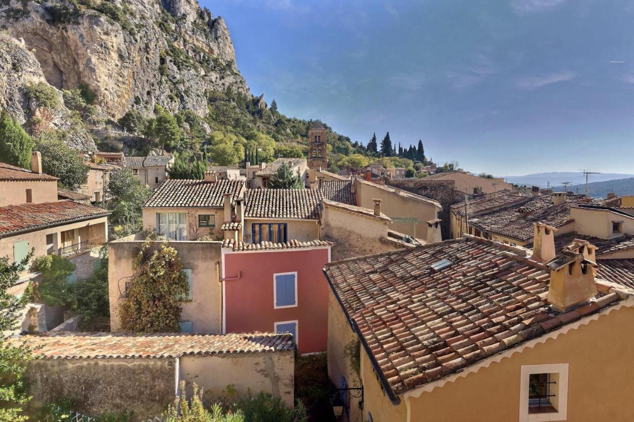 Studio Vue Sur Les Toits, Lumineux Moustiers #2 Exterior foto